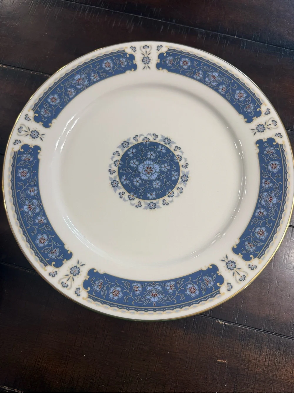 8-Vintage Carico Renaissance 7951 Fine China Set of 8-dinner plates & 7 salad